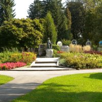 qywGV2EqLWoT-Roseggerpark